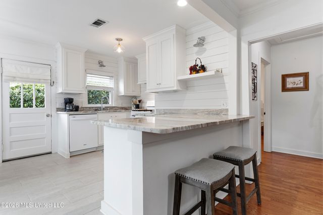 1000 27th Street, Gulfport, MS 39501