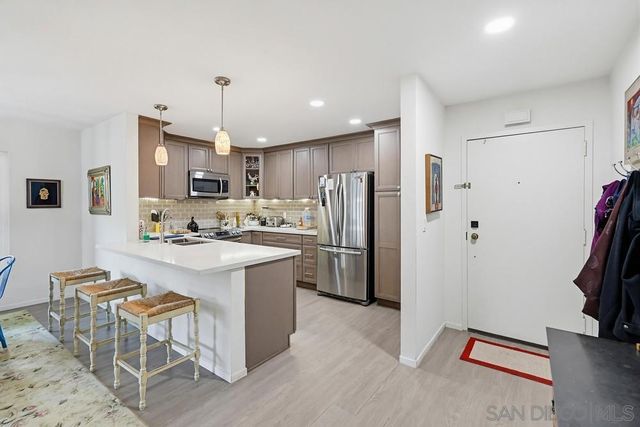 10300 Caminito Cuervo 48, San Diego, CA 92108