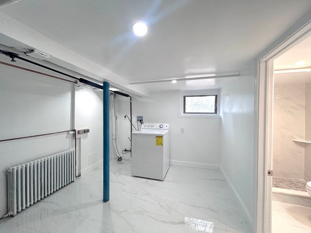 11 Earle St, Quincy, MA 02170