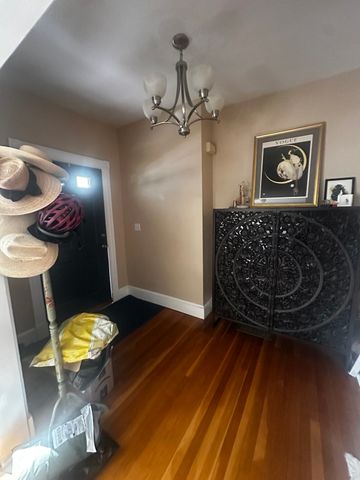 98 Putnam St 1, Quincy, MA 02169