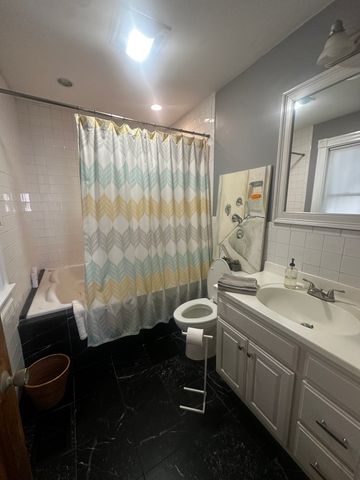 98 Putnam St 1, Quincy, MA 02169
