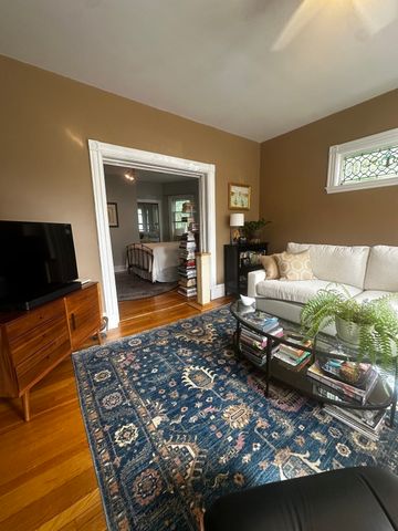 98 Putnam St 1, Quincy, MA 02169