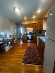 98 Putnam St 1, Quincy, MA 02169