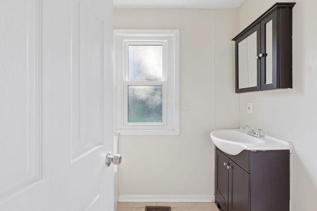 2431 Lexington Avenue, Columbus, OH 43211