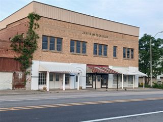 100 N Magnolia, Hubbard, TX 76648