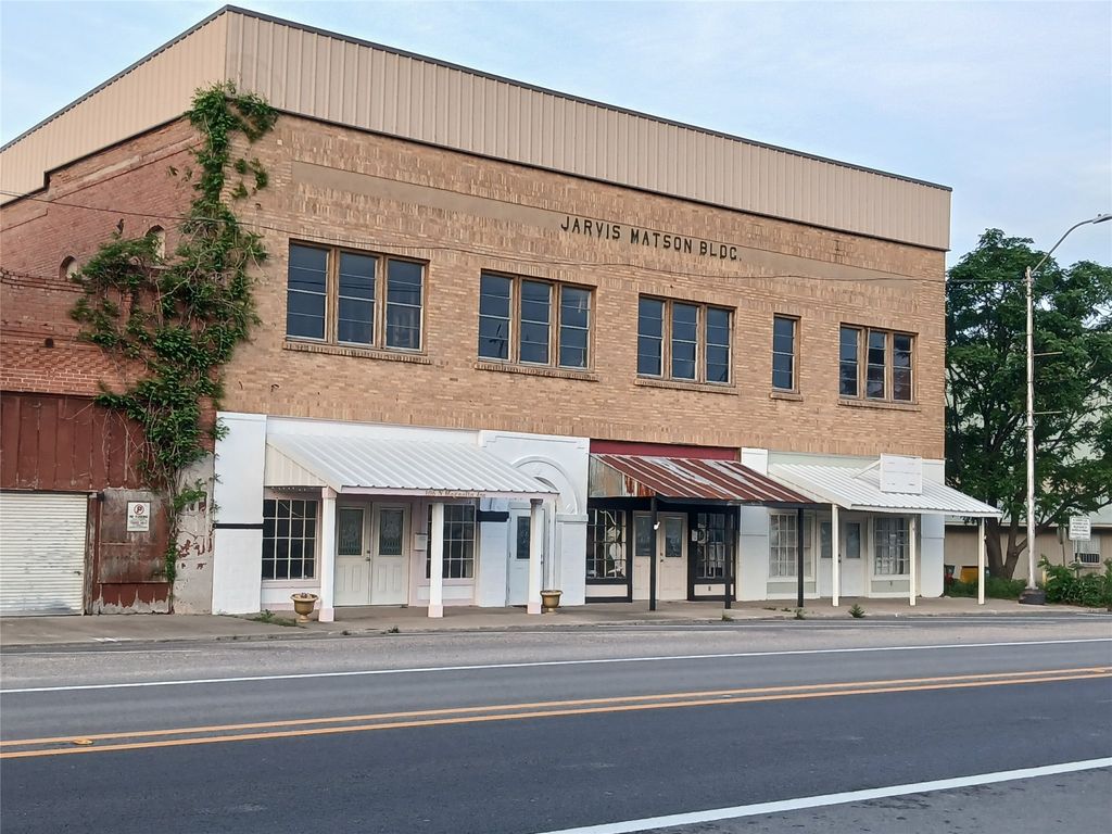 100 N Magnolia, Hubbard, TX 76648