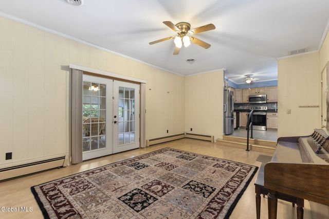 14 Crownwood Lane, Queensbury, NY 12804