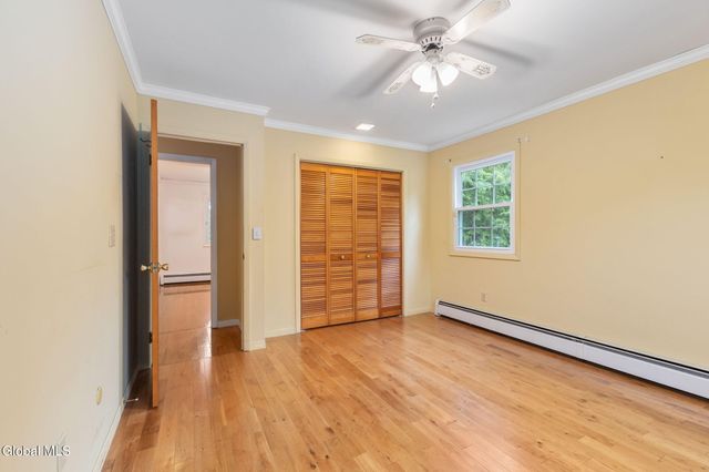 14 Crownwood Lane, Queensbury, NY 12804