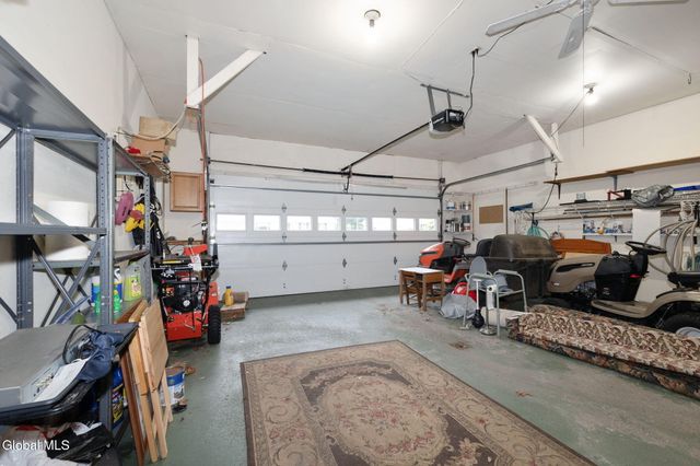 14 Crownwood Lane, Queensbury, NY 12804