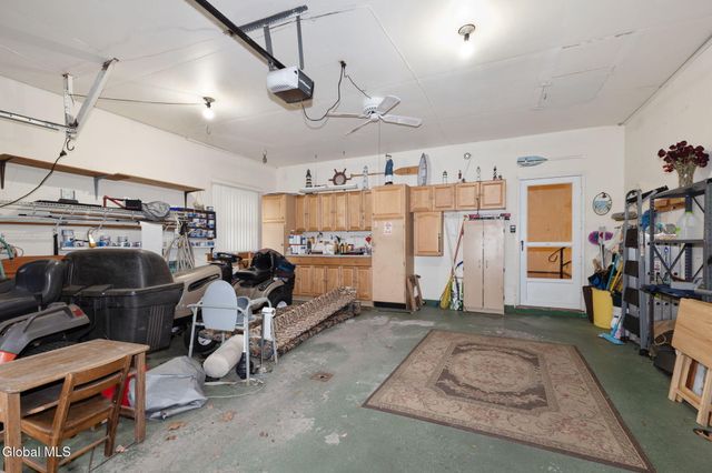 14 Crownwood Lane, Queensbury, NY 12804