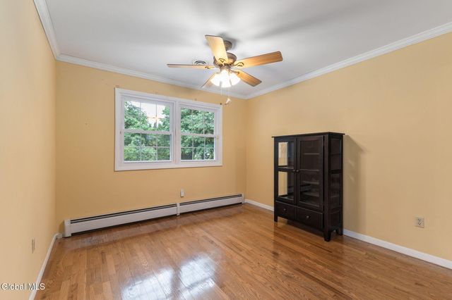 14 Crownwood Lane, Queensbury, NY 12804