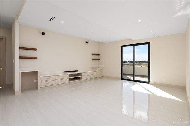 2632 E Guerlain Drive, Edinburg, TX 78542