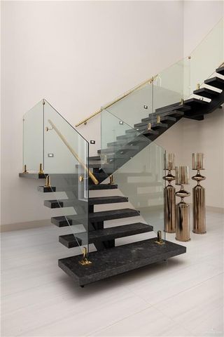 2632 E Guerlain Drive, Edinburg, TX 78542