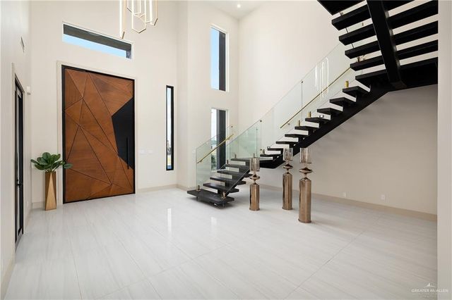 2632 E Guerlain Drive, Edinburg, TX 78542