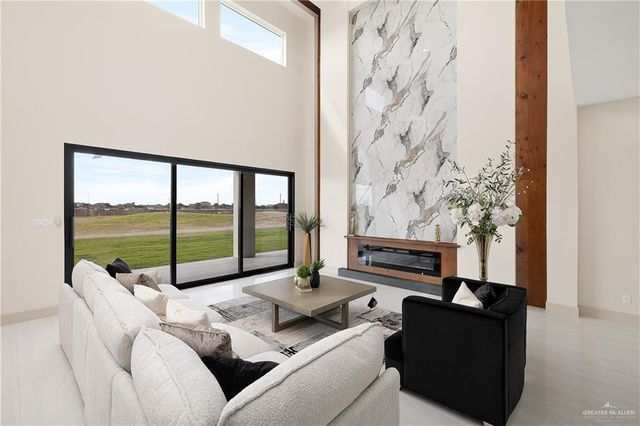 2632 E Guerlain Drive, Edinburg, TX 78542