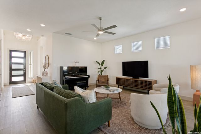 301 Vamanos, Boerne, TX 78006