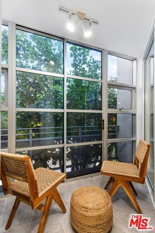 171 N Church Lane 209, Los Angeles, CA 90049