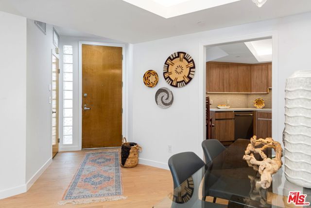 171 N Church Lane 209, Los Angeles, CA 90049