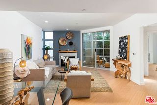 171 N Church Lane 209, Los Angeles, CA 90049