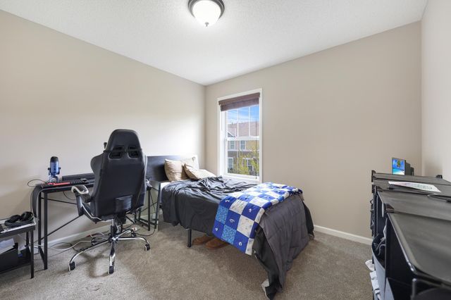11330 Sandcastle Drive C, Woodbury, MN 55129
