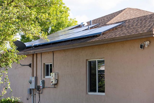 2430 NW 13 Street, Pompano Beach, FL 33069