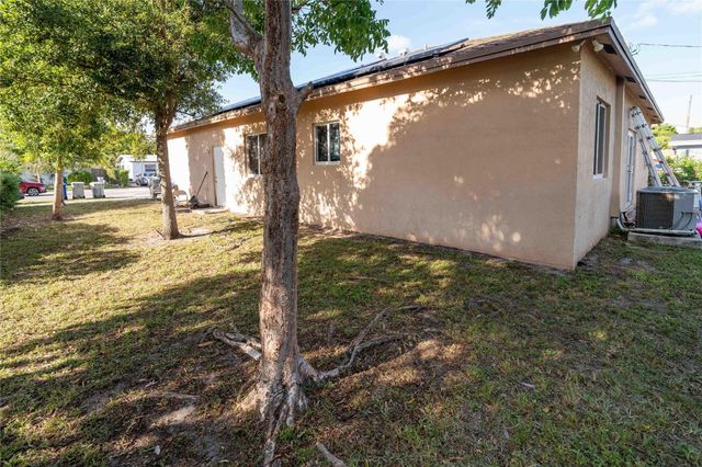 2430 NW 13 Street, Pompano Beach, FL 33069