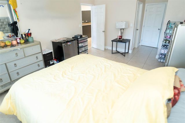 2430 NW 13 Street, Pompano Beach, FL 33069