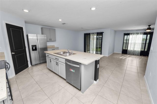 3707 CAPRI COAST DRIVE, Plant City, FL 33565