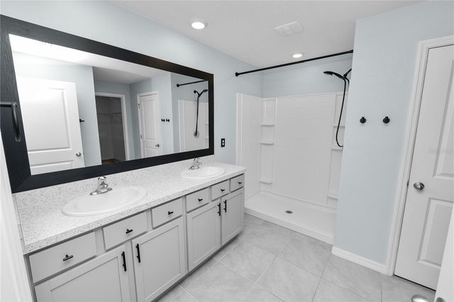 3707 CAPRI COAST DRIVE, Plant City, FL 33565