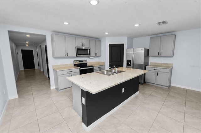 3707 CAPRI COAST DRIVE, Plant City, FL 33565