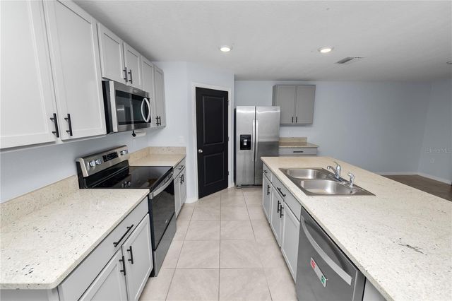 3707 CAPRI COAST DRIVE, Plant City, FL 33565