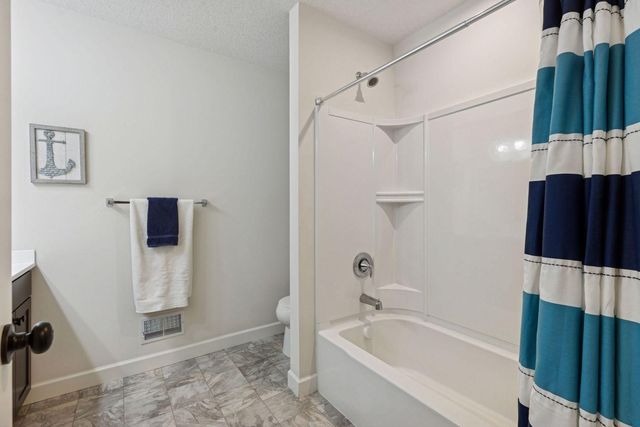 15306 75th Circle NE, Elk River, MN 55330