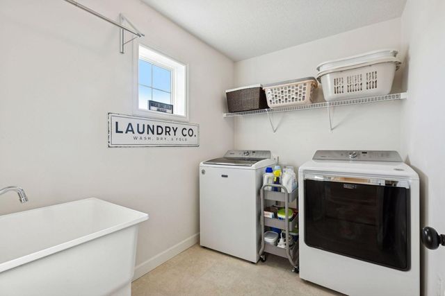 15306 75th Circle NE, Elk River, MN 55330