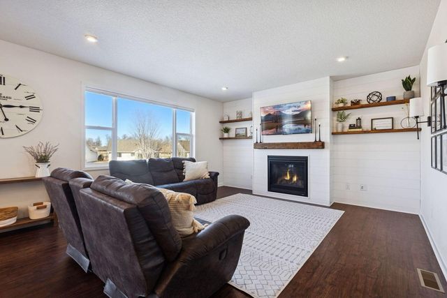 15306 75th Circle NE, Elk River, MN 55330