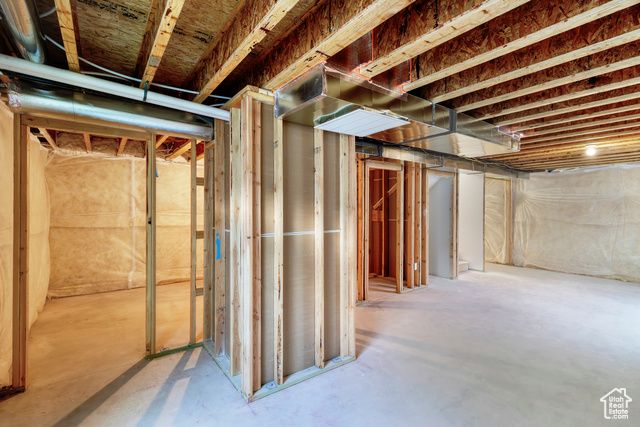 201 E 580 N, Providence, UT 84332