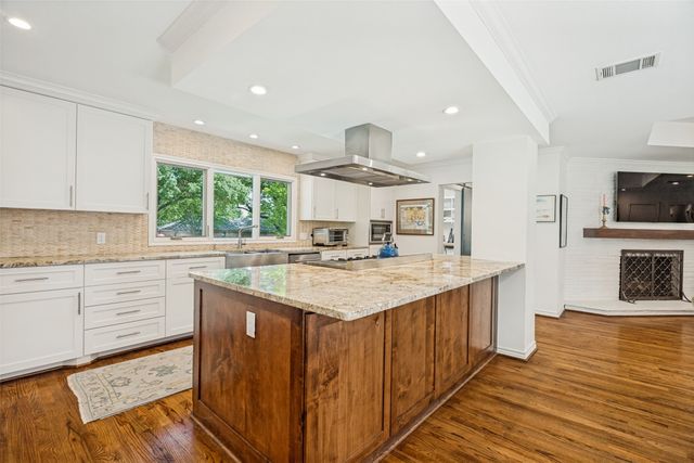 11131 Westmere Circle, Dallas, TX 75230