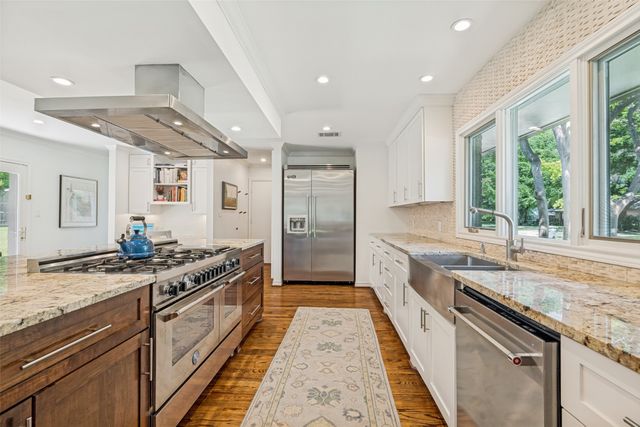 11131 Westmere Circle, Dallas, TX 75230