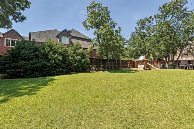 11131 Westmere Circle, Dallas, TX 75230