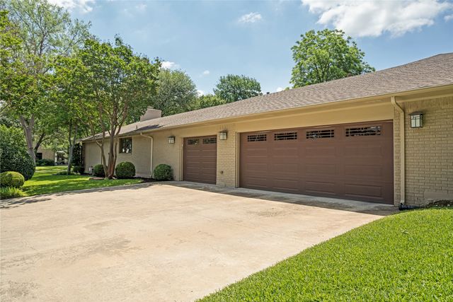 11131 Westmere Circle, Dallas, TX 75230