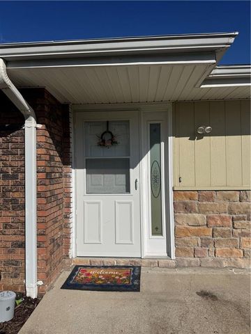 4703 NW Gower Avenue, Riverside, MO 64150