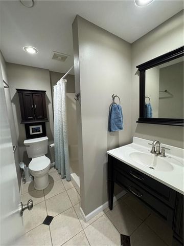 4703 NW Gower Avenue, Riverside, MO 64150