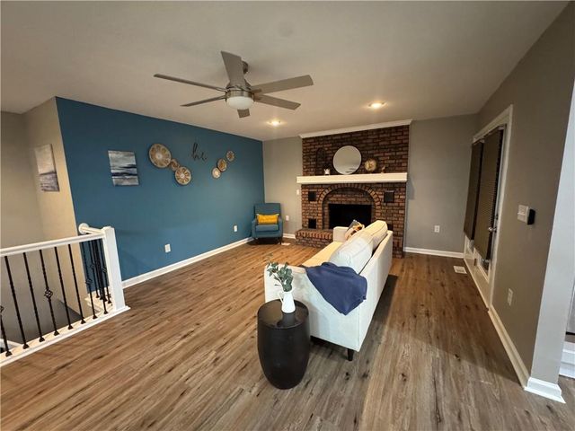 4703 NW Gower Avenue, Riverside, MO 64150