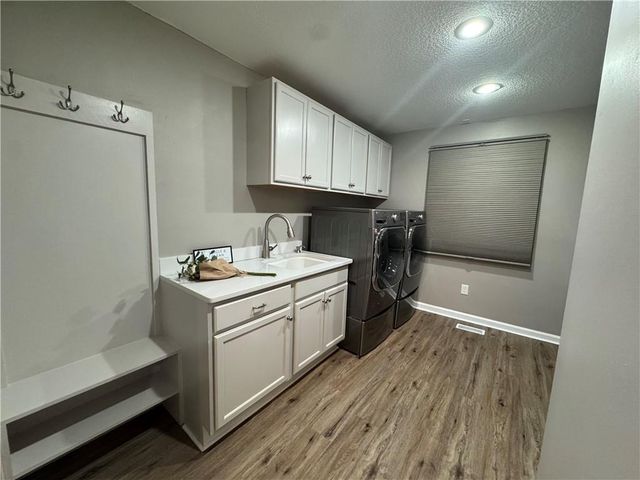 4703 NW Gower Avenue, Riverside, MO 64150