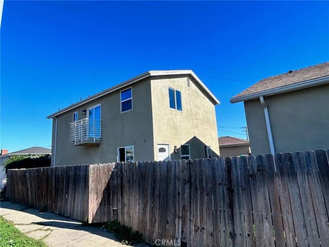 655 W 113th, Los Angeles, CA 90044