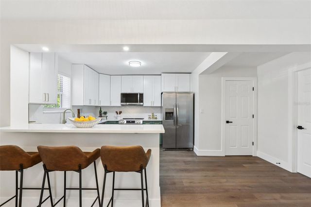 5010 8th AVE N, St Petersburg, FL 33710