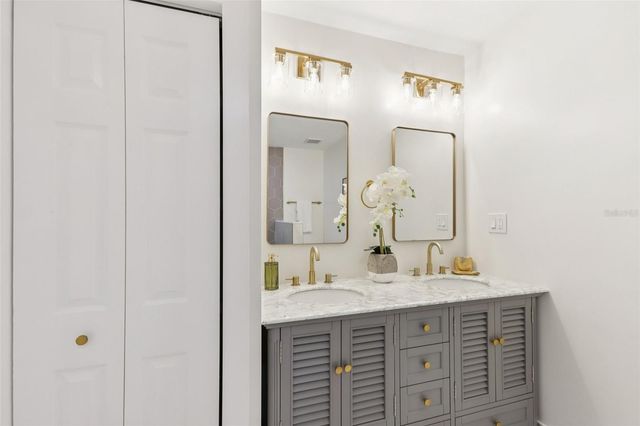 5010 8th AVE N, St Petersburg, FL 33710