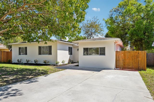 5010 8th AVE N, St Petersburg, FL 33710