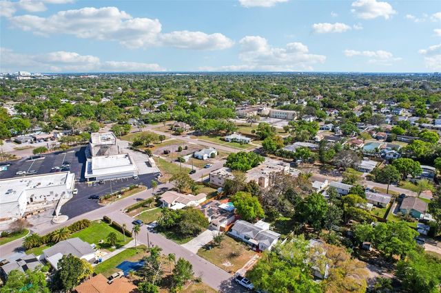 5010 8th AVE N, St Petersburg, FL 33710