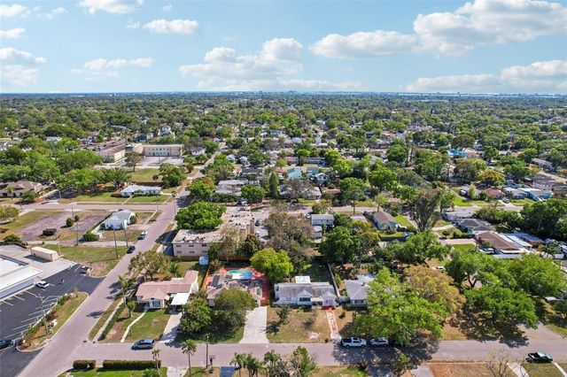 5010 8th AVE N, St Petersburg, FL 33710