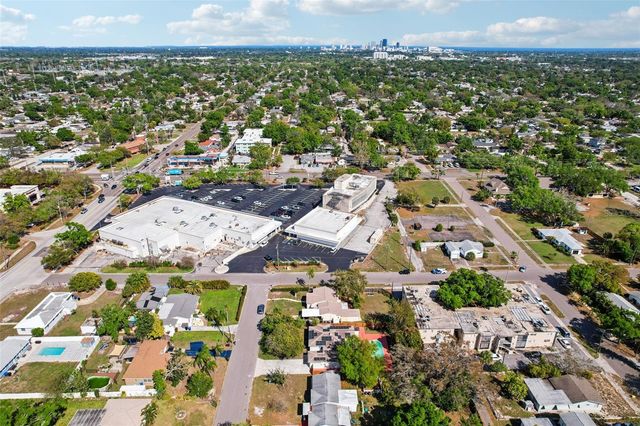 5010 8th AVE N, St Petersburg, FL 33710